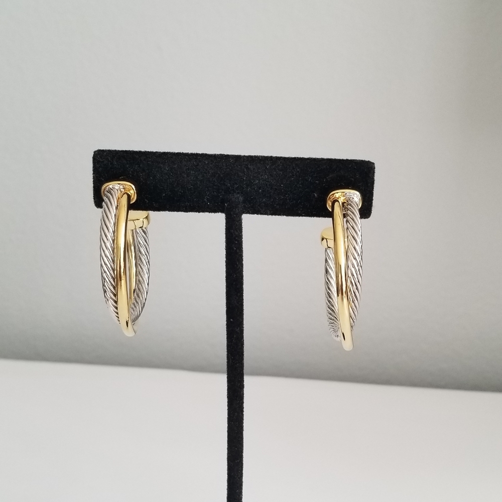 Beautiful two tone earrings.